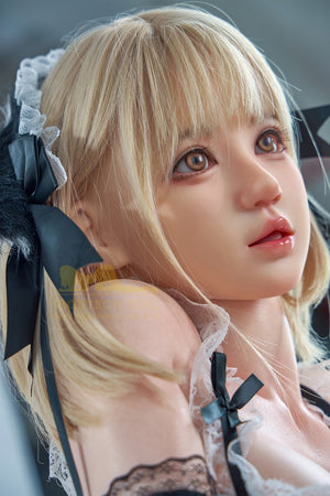 Yhdeksän seksinukke (Irontech Doll 161 cm B-cup T3 silikoni)