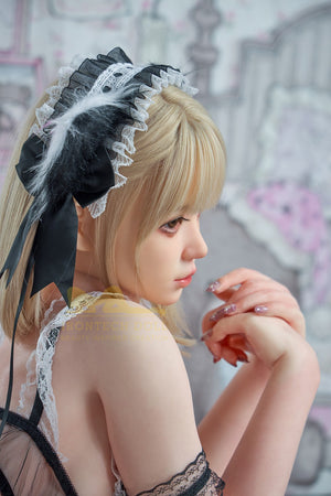 Yhdeksän seksinukke (Irontech Doll 161 cm B-cup T3 silikoni)