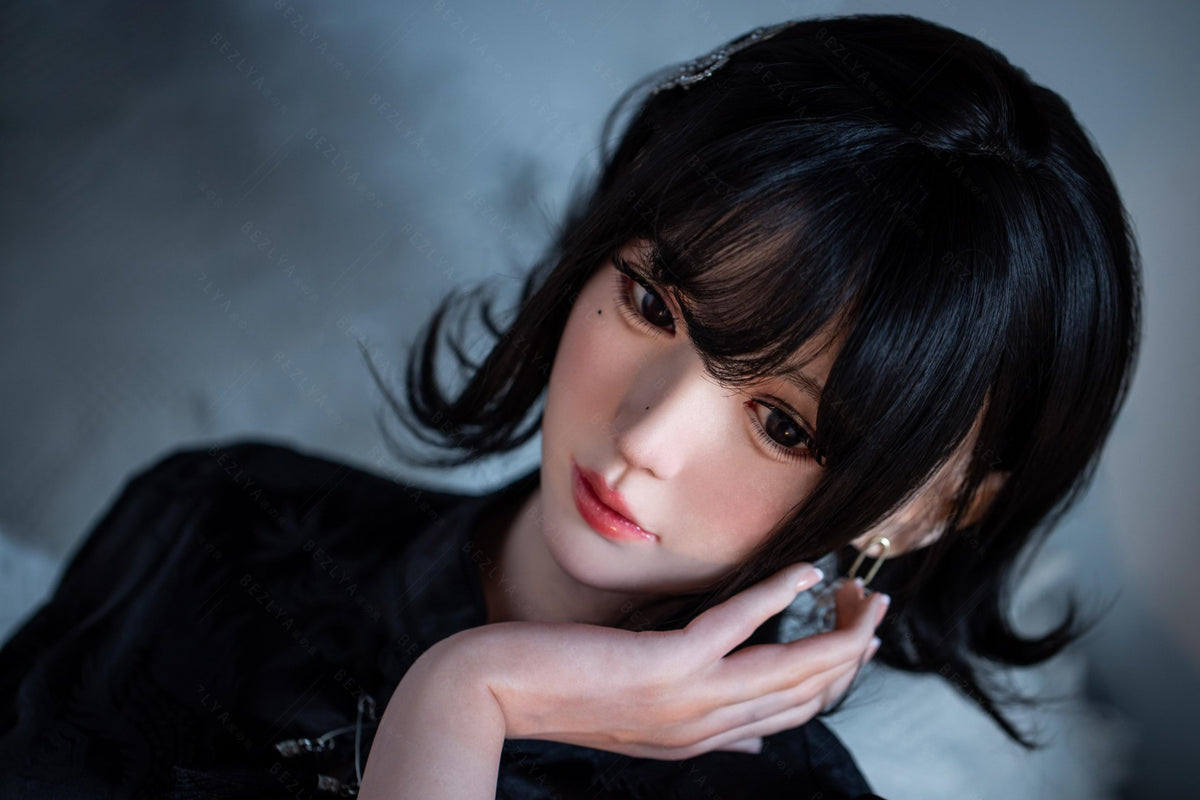 Hibiscus seksinukke (Bezlya Doll 160cm C-cup 2.1 silikoni)