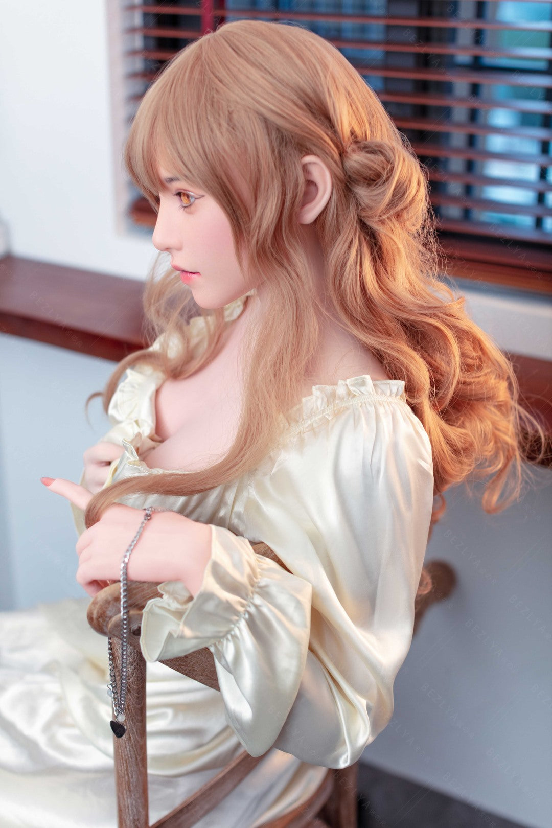 Iris seksinukke (Bezlya Doll 160 cm c-cup 2.1 silikoni)