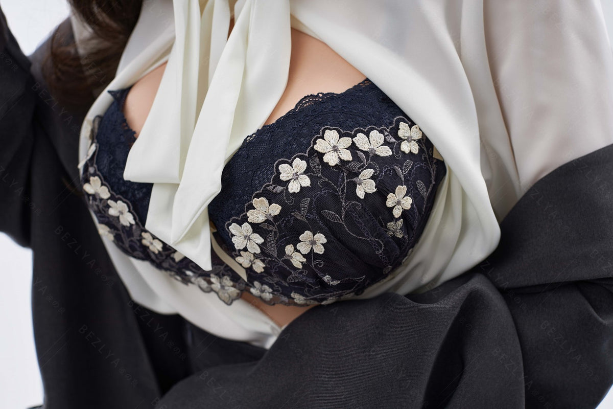 Yulania seksinukke (Bezlya Doll 163cm E-cup 2.2 silikoni)