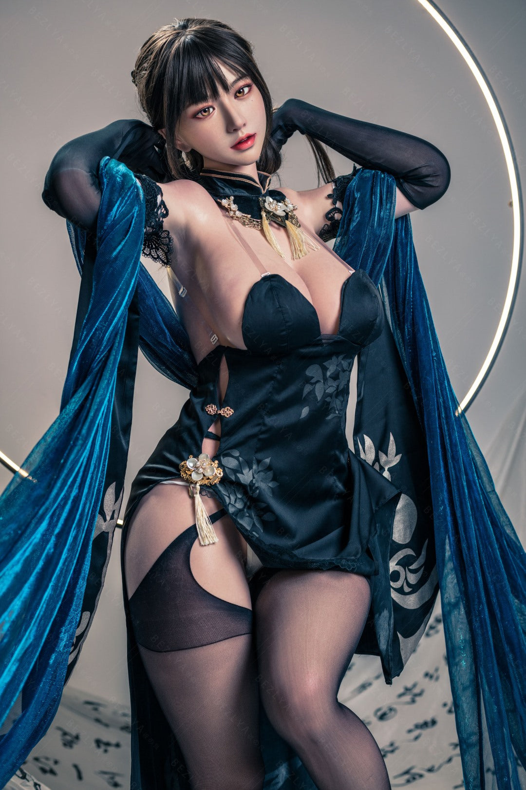Lakimies seksinukke (Bezlya Doll 155 cm h-cup 2.1 silikoni)