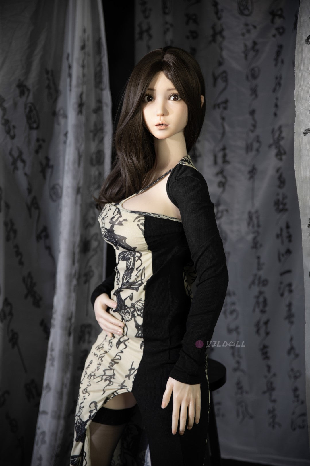 Xiu seksinukke (YJL Doll 156 cm f-cup #A17 silikoni)