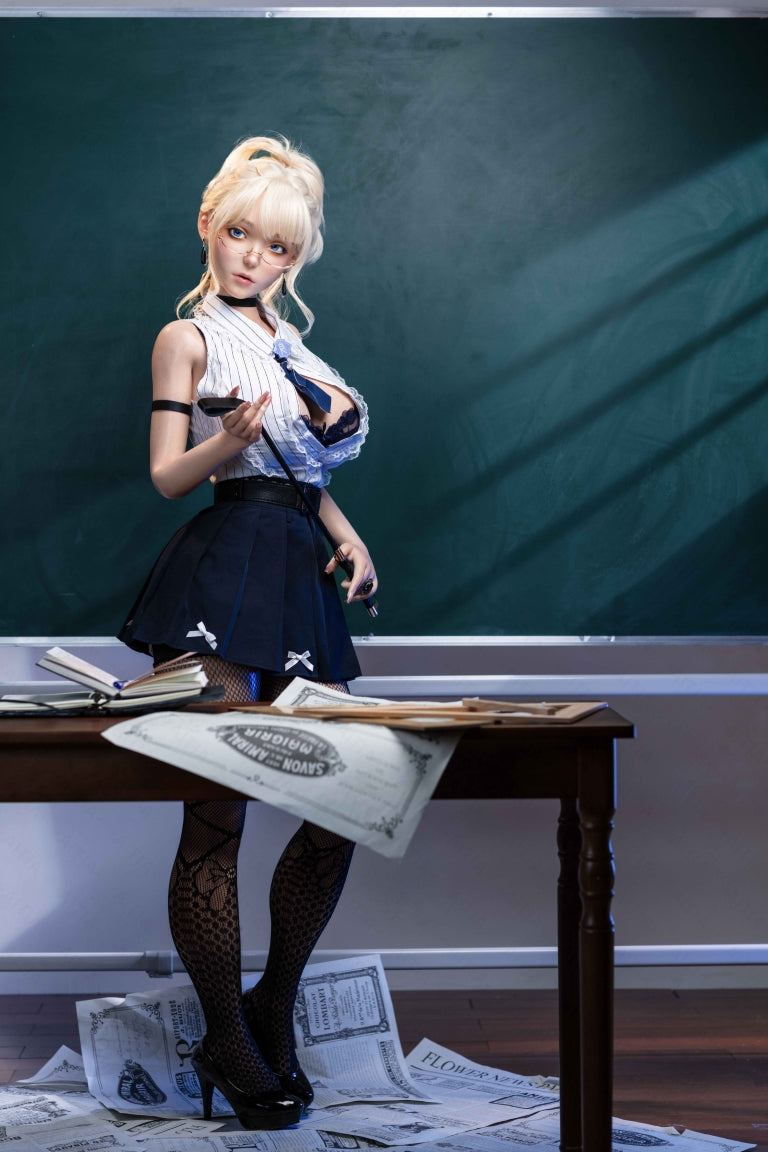 Violetti seksinukke (AITIA-nukke 157cm F-cup 2.2CF silikoni)