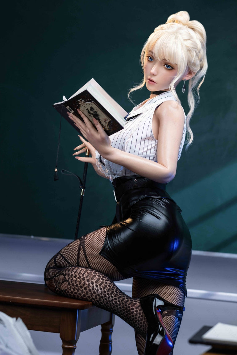 Violetti seksinukke (AITIA-nukke 157cm F-cup 2.2CF silikoni)