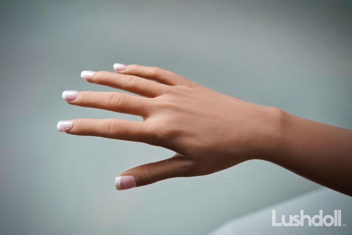 Mia seksinukke (Lushdoll 172 cm H-cup #23 TPE)