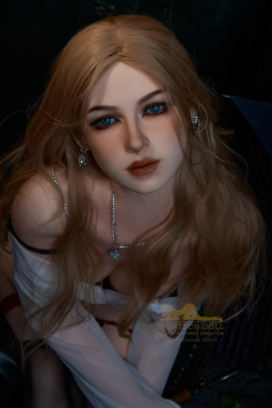 Kasvisto seksinukke (Irontech Doll 164 cm E-cup S38 silikoni)