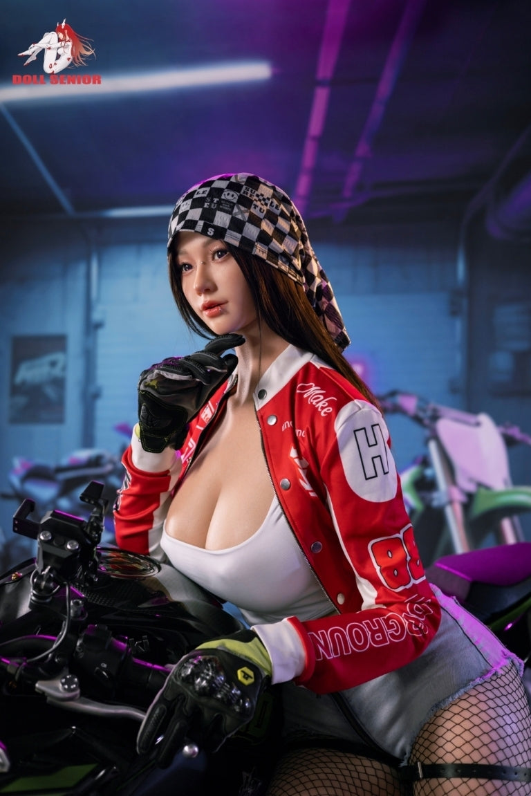 Wuxue Sexdocka (Doll Senior 170cm G-Kupa #24 Silikon)
