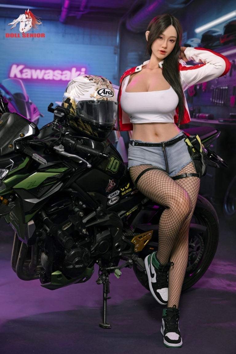 Wuxue Sexdocka (Doll Senior 170cm G-Kupa #24 Silikon)