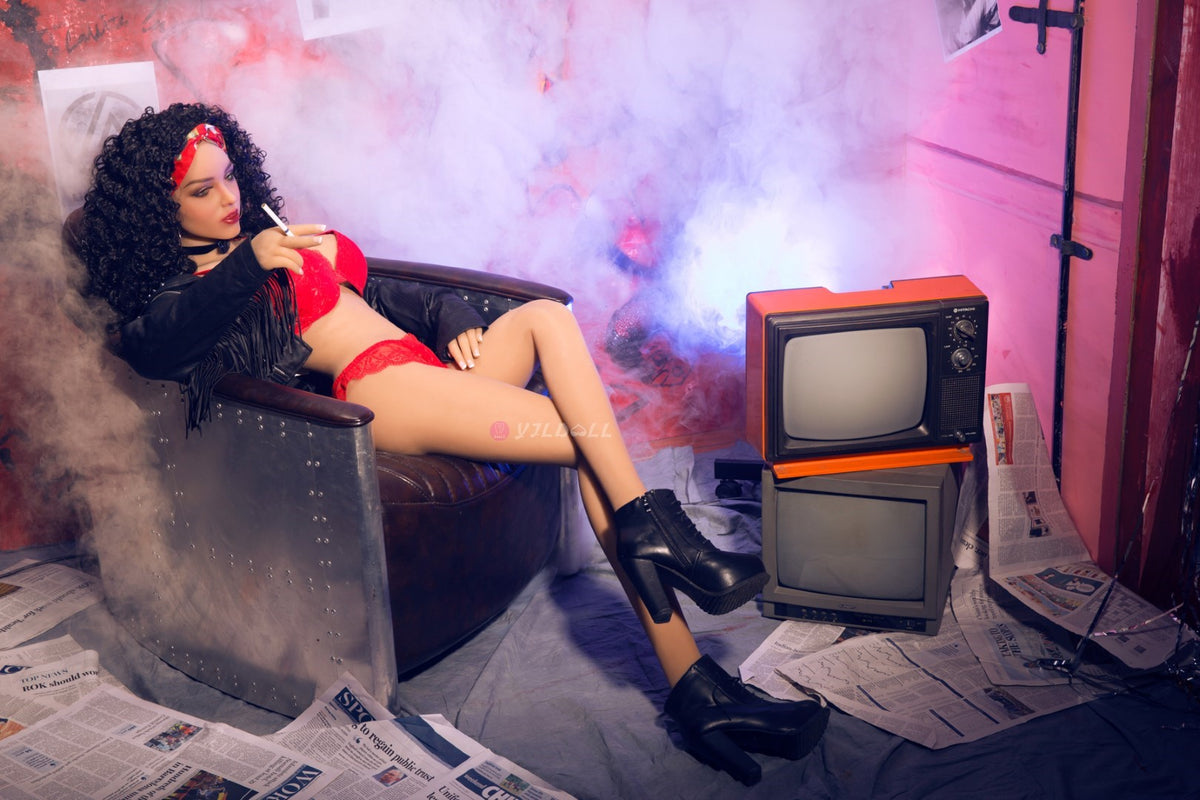 Emily seksinukke (YJL Doll 155 cm C-cup #868 TPE)