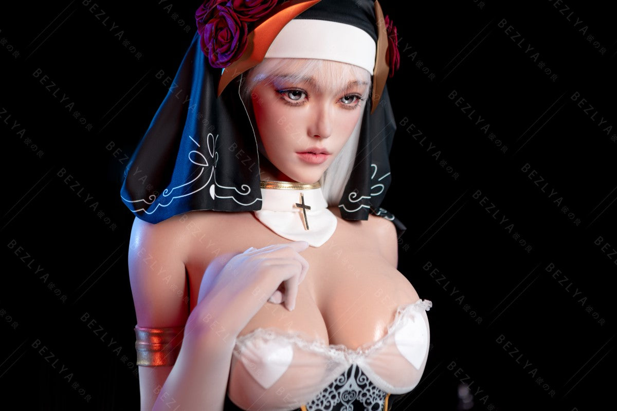 Nymfaea seksinukke (Bezlya Doll 155 cm E-cup 2.2CF silikoni)