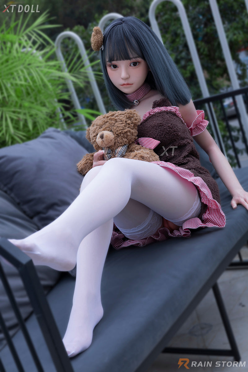 Akira seksinukke (XT Doll 150 cm D-cup #XT-PANTS2 silikoni)