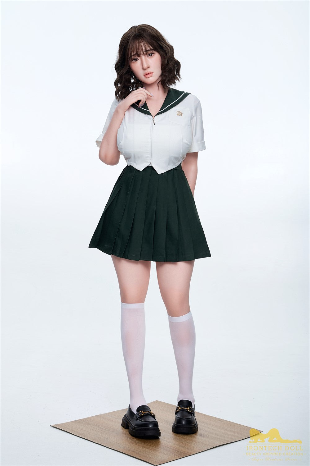 Betty Shemale seksinukke (Irontech Doll 162cm J-cup S7 silikoni)