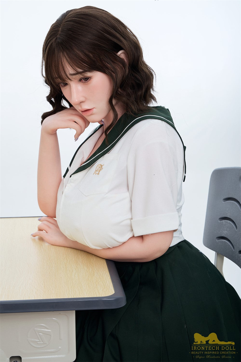 Betty Shemale seksinukke (Irontech Doll 162cm J-cup S7 silikoni)