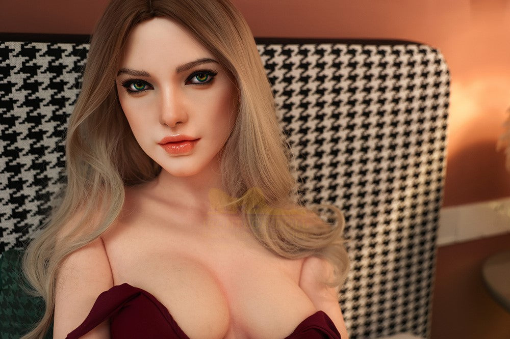Dakota Sexdocka (Irontech Doll 163cm B-Kupa S46 Silikon)