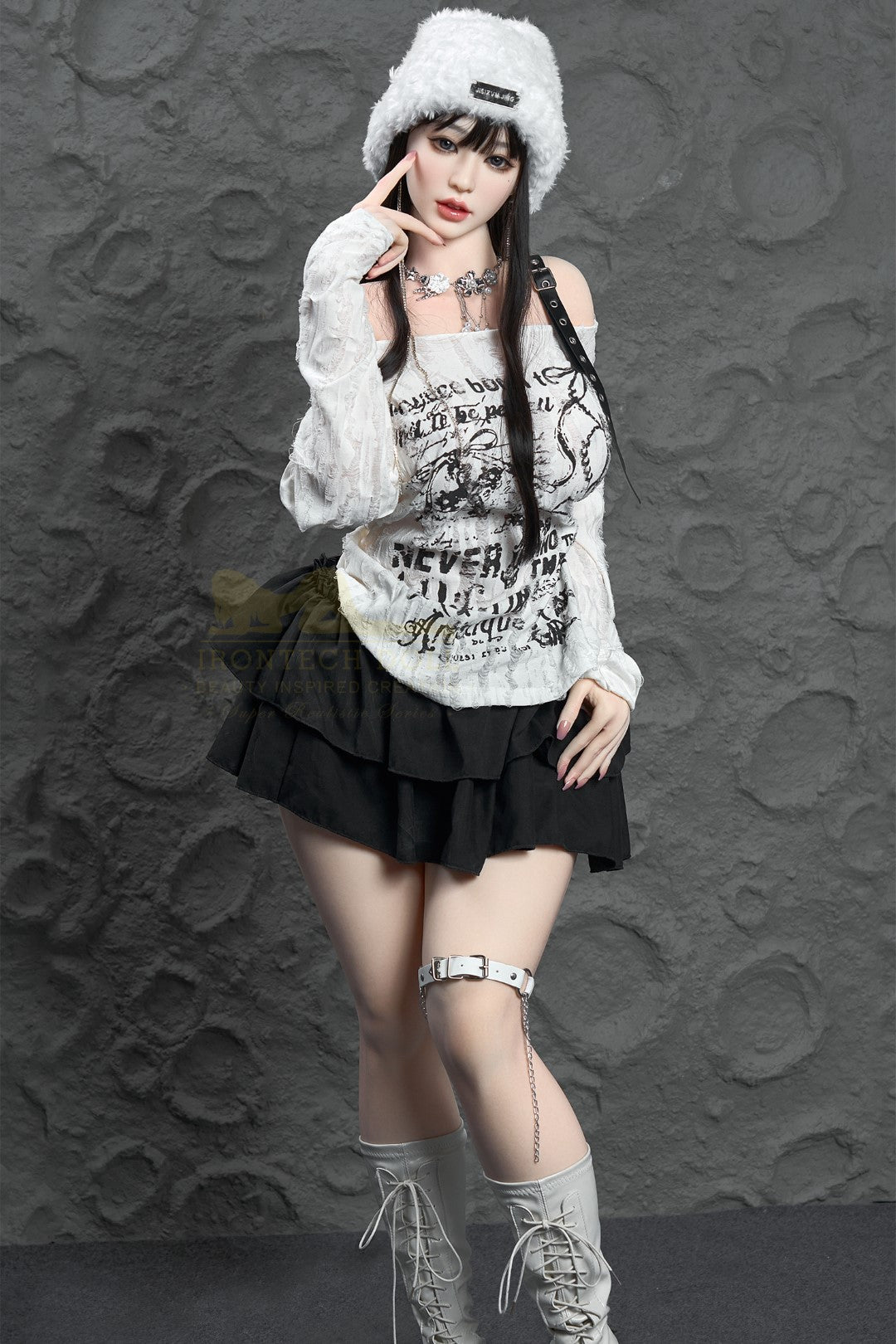 Yuna seksinukke (Irontech Doll 165cm F-cup T1-1 silikoni)