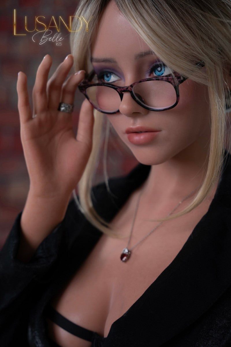 Belle seksinukke (Lusandy Doll 165 cm D-cup silikoni)