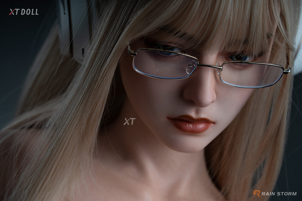 Irina seksinukke (XT Doll 163 cm f-cup #XT-18 silikoni)