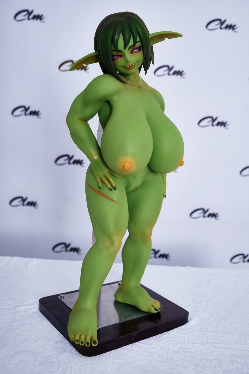 Zarga Orc seksinukke (Climax Doll Mini 70cm V-cup silikoni)