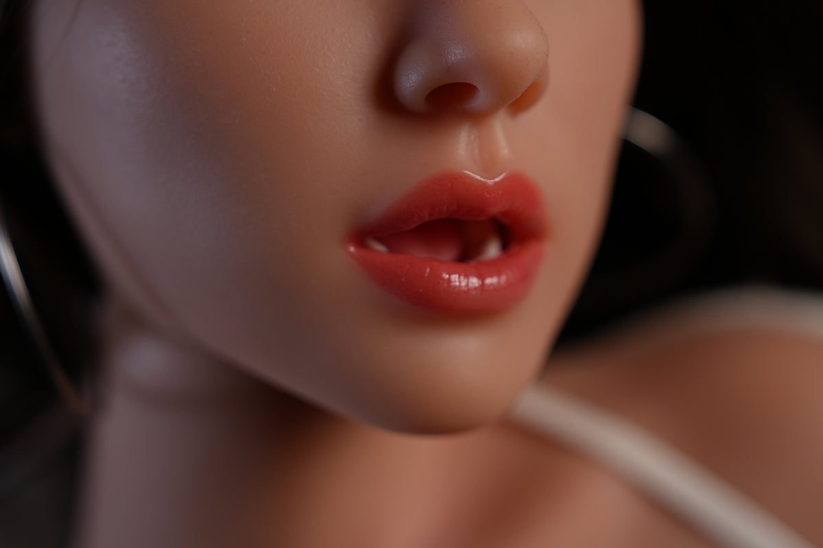 Sylvia seksinukke (HRDoll 153 cm B-cup #R28 silikoni)