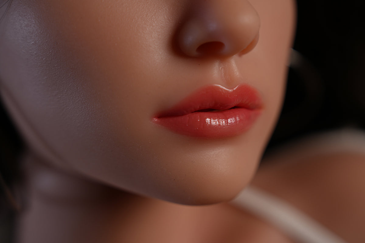 Sylvia seksinukke (HRDoll 153 cm B-cup #R28 silikoni)