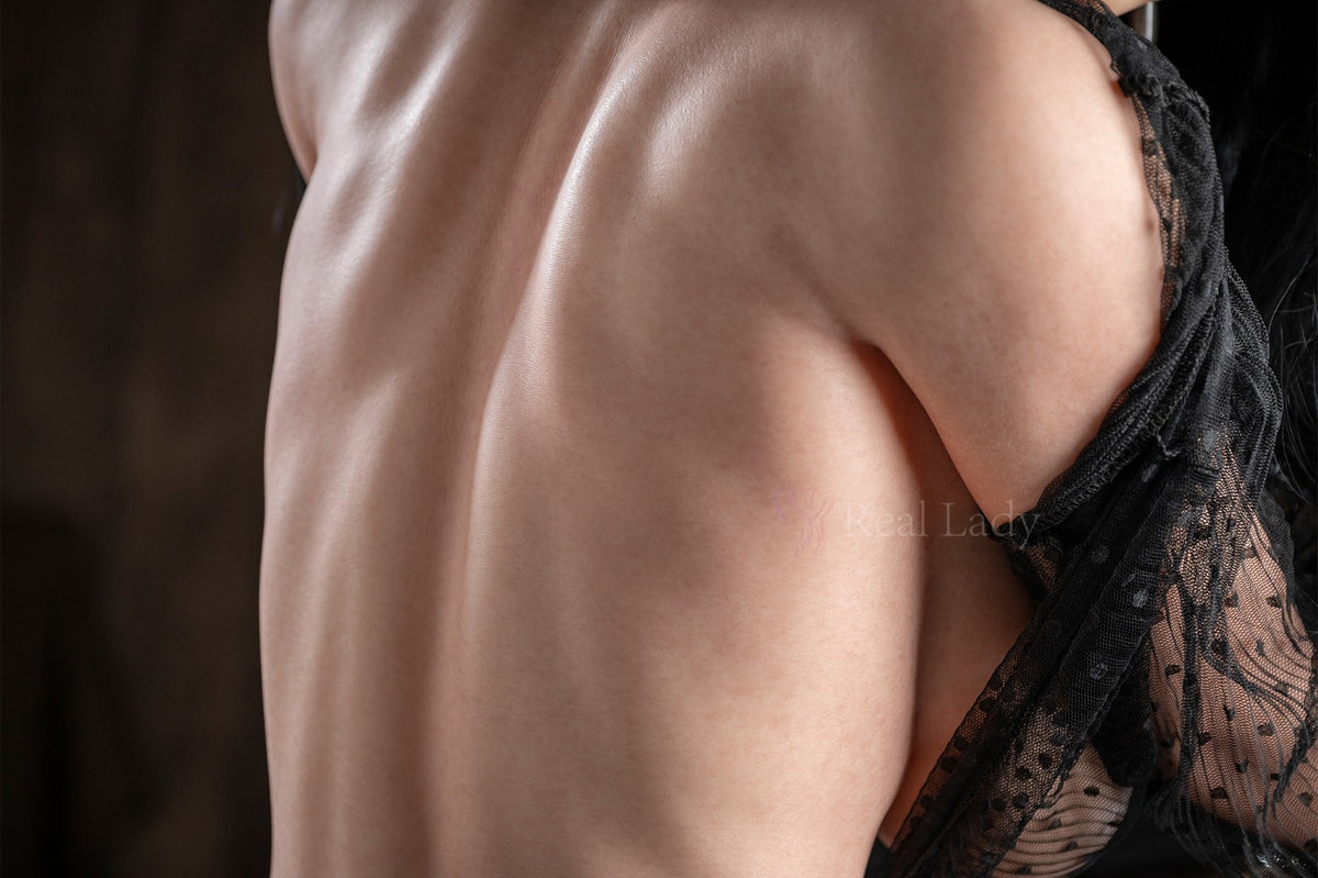 Hailey seksinukke (Real Lady 159cm F-cup R12 silikoni)