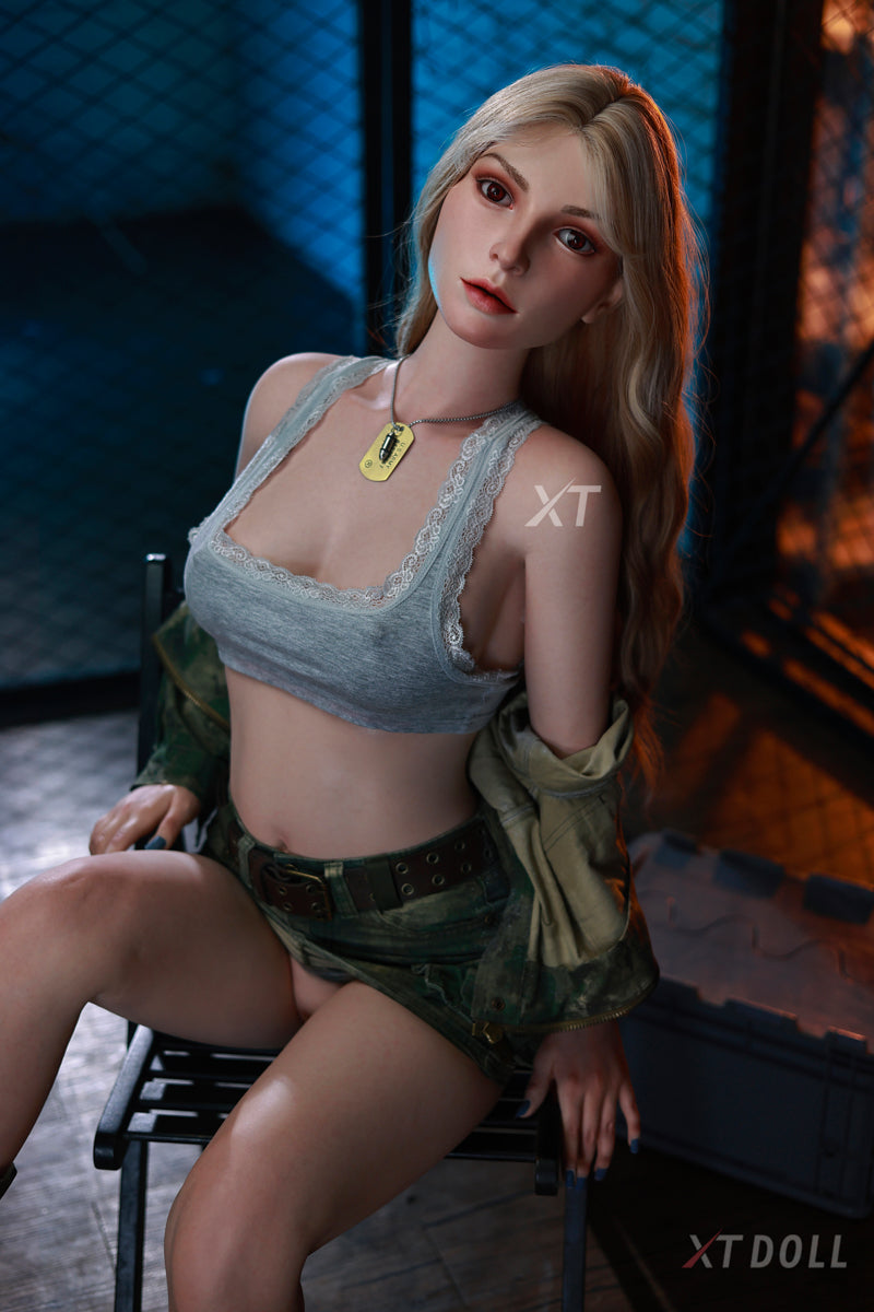 Melanie Sexdocka (XT Doll 164cm C-Kupa #XT-15-B Silikon)