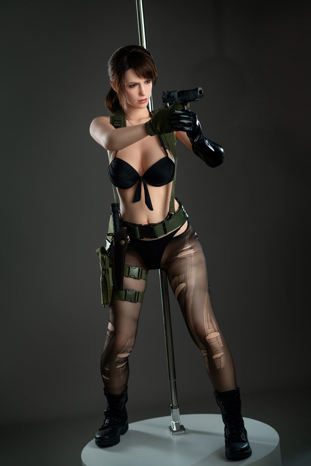 Hiljainen seksinukke (Game Lady 168 cm E-cup No.13 silikoni)