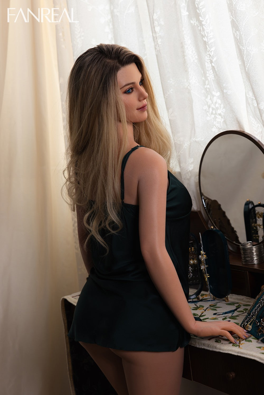 Maria seksinukke (FanReal Doll 155cm F-cup silikoni)