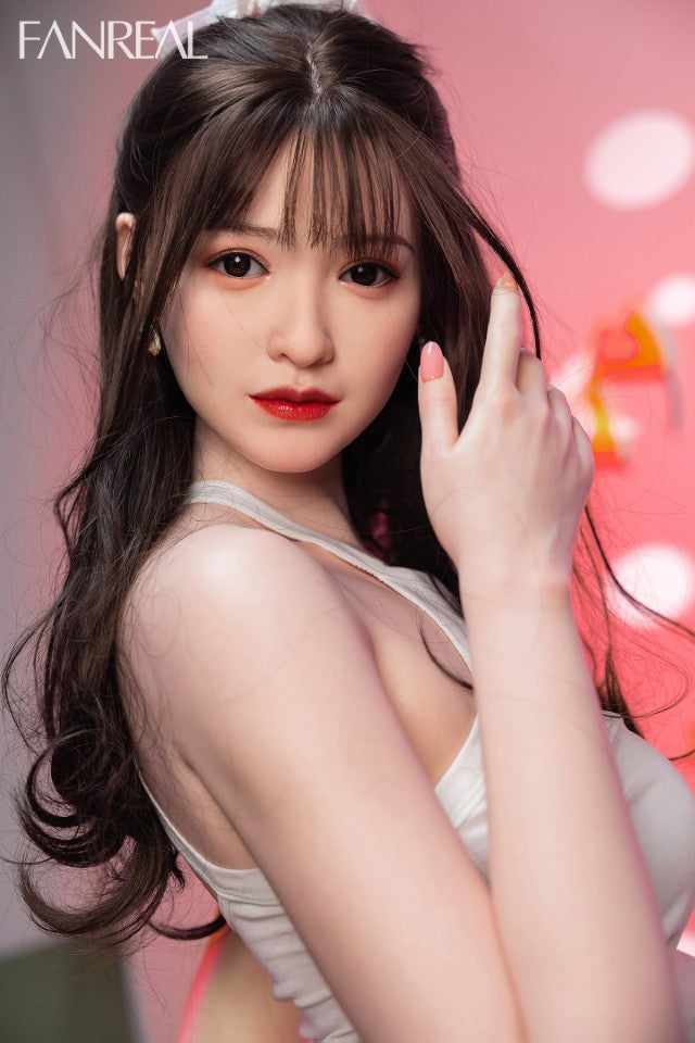 Josie seksinukke (FanReal Doll 163 cm C-cup silikoni)