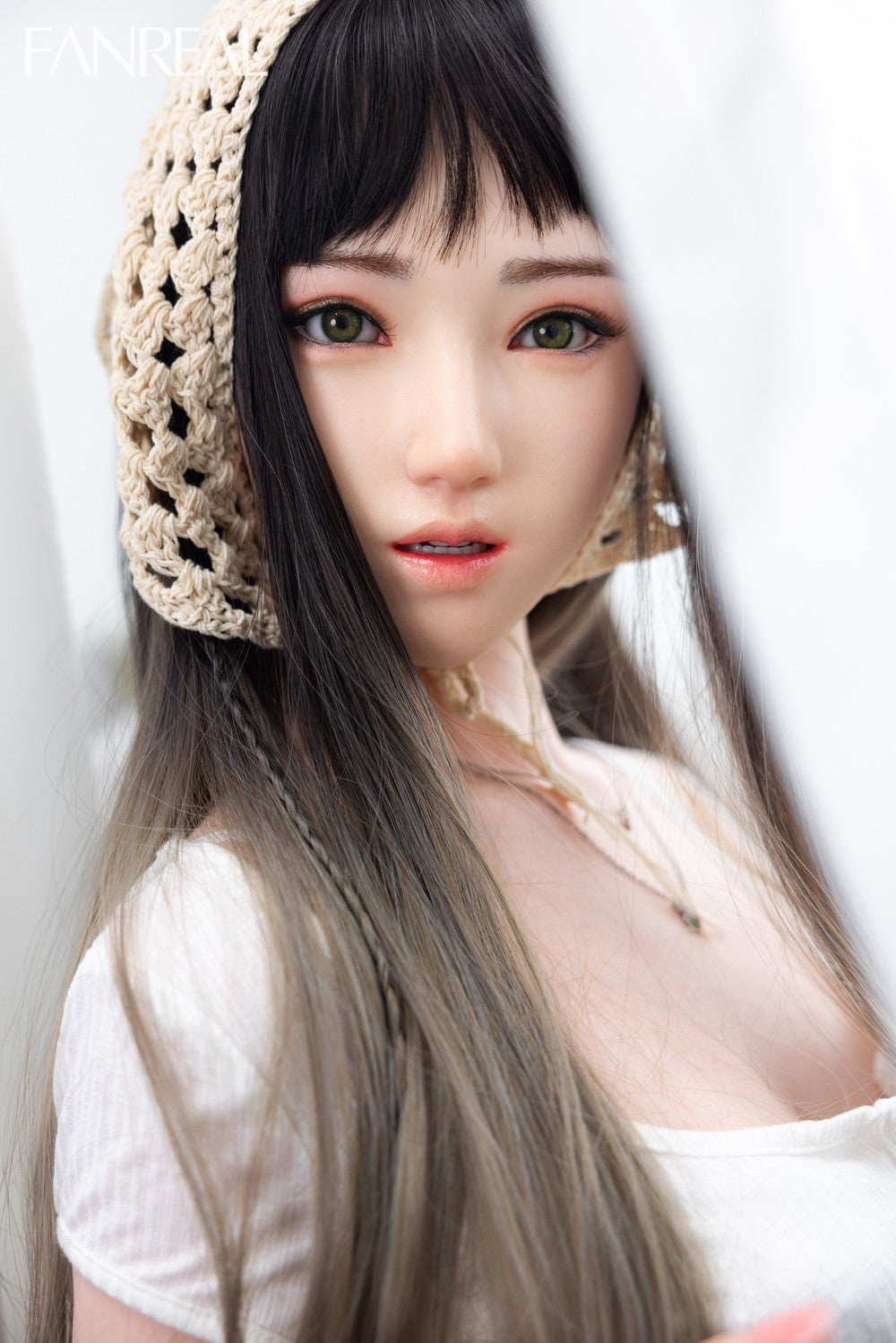 Jia seksinukke (FanReal Doll 158 cm B-cup silikoni)