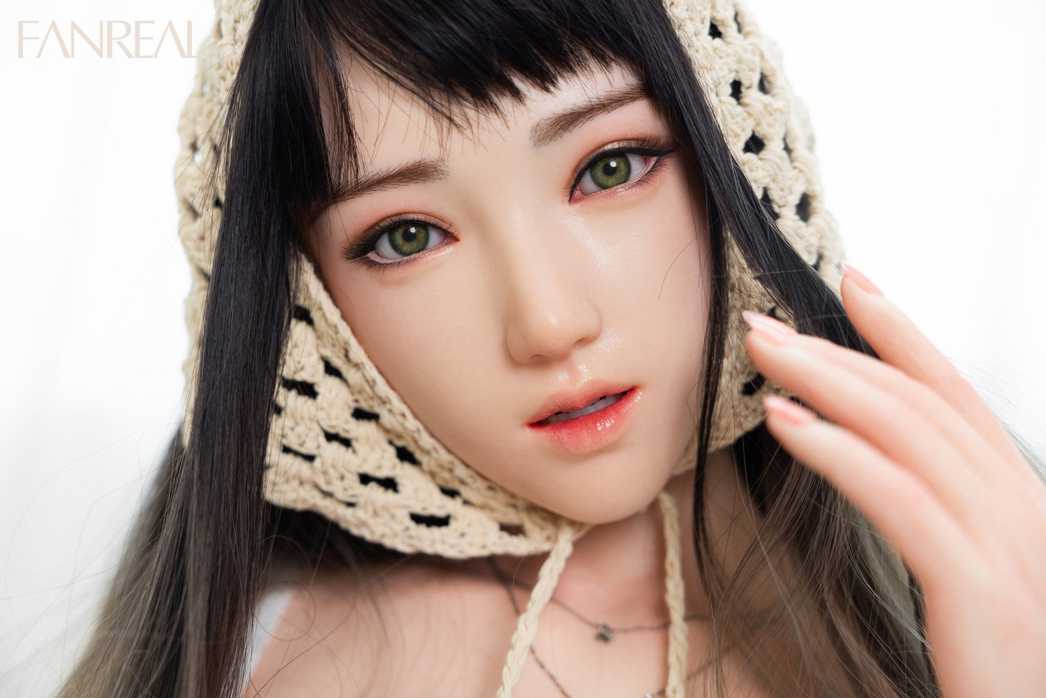 Jia seksinukke (FanReal Doll 158 cm B-cup silikoni)