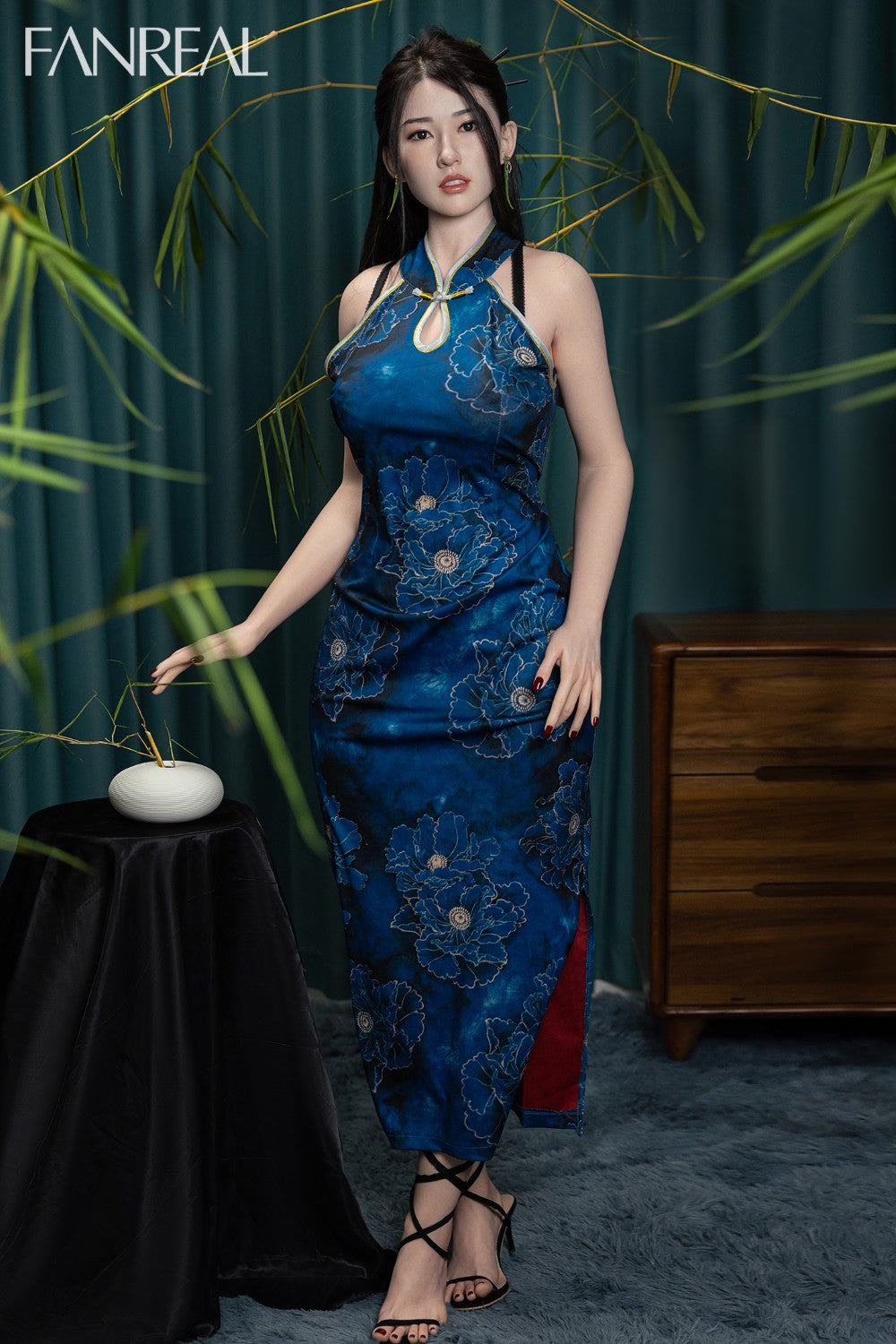 Fay seksinukke (FanReal Doll 170 cm G-cup silikoni)