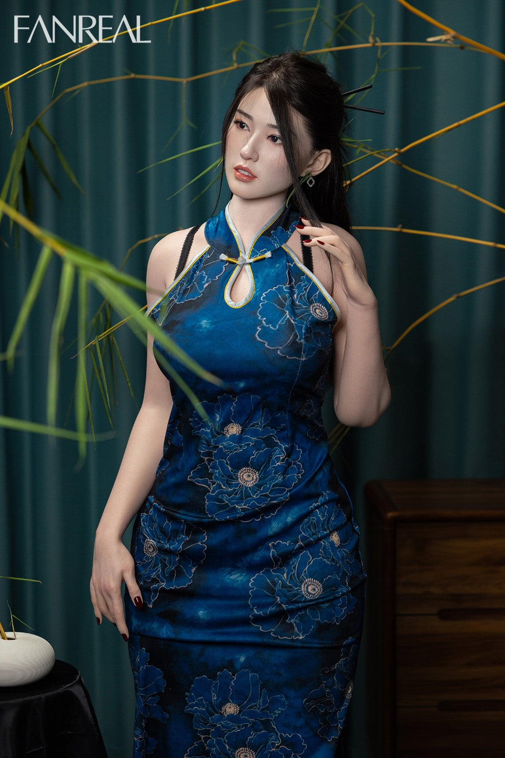 Fay seksinukke (FanReal Doll 170 cm G-cup silikoni)