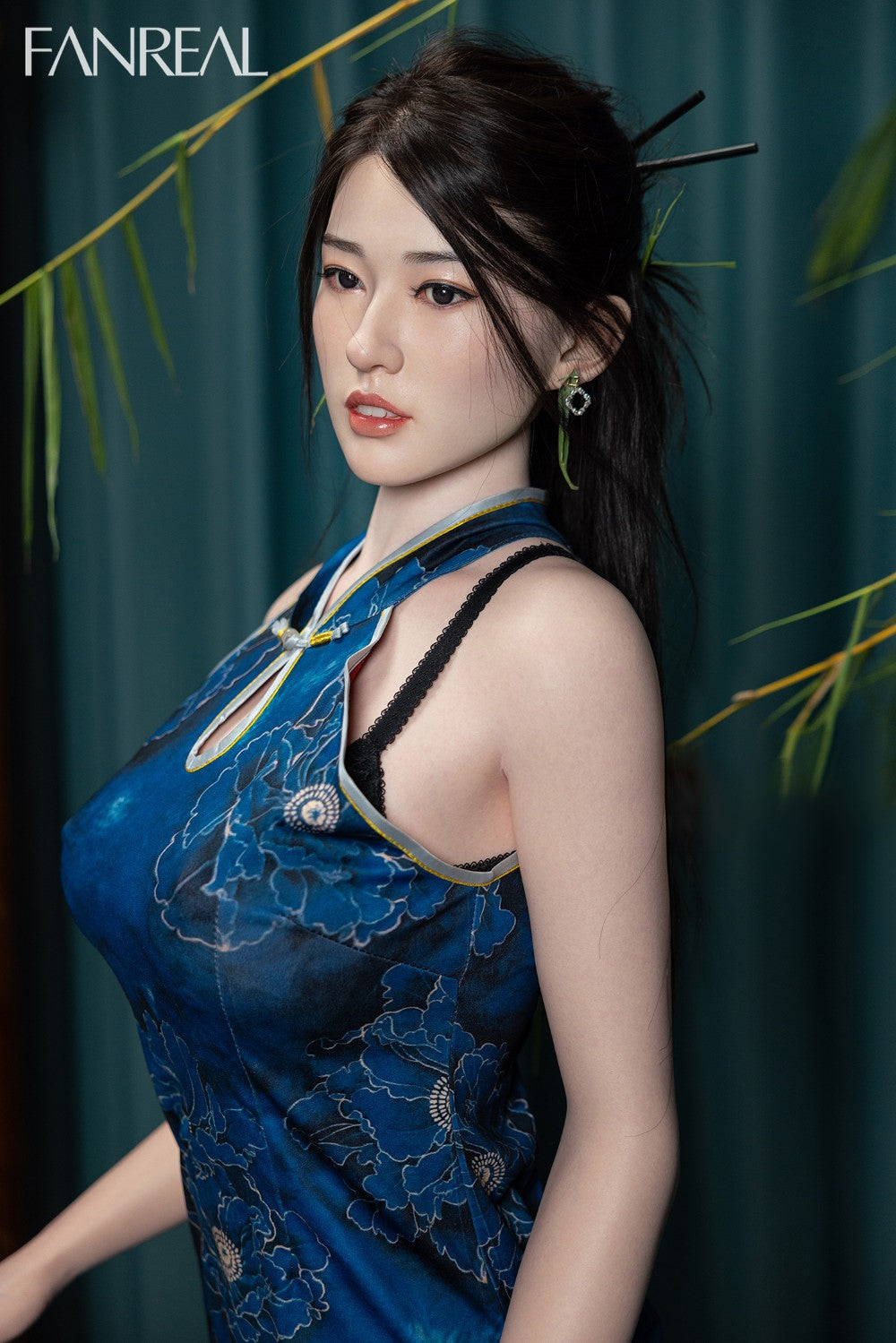 Fay seksinukke (FanReal Doll 170 cm G-cup silikoni)