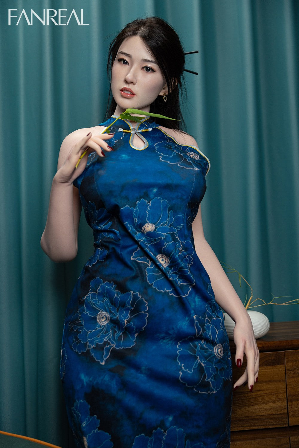 Fay seksinukke (FanReal Doll 170 cm G-cup silikoni)