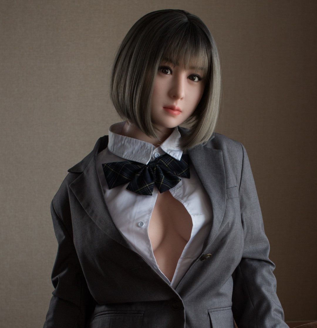seksinukke Misato -malli 6 (Gynoid Doll 160 cm f-cup silikoni)