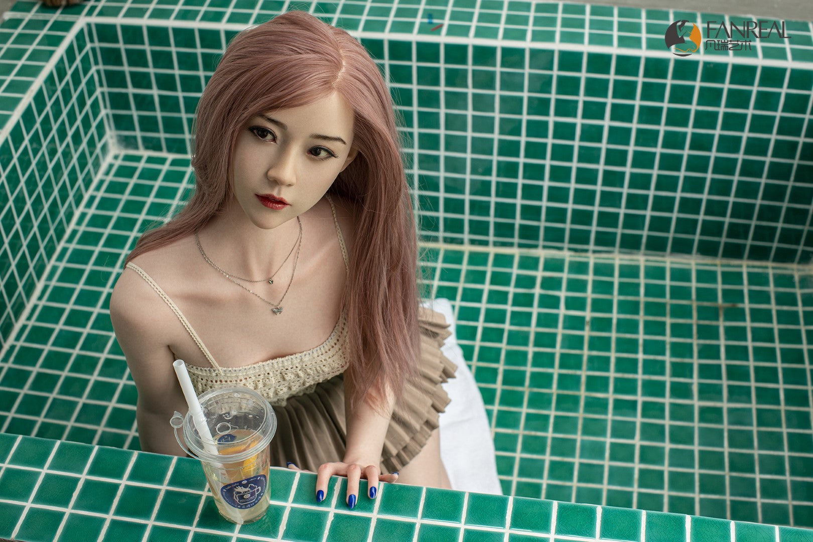 Qian seksinukke (FanReal Doll 158 cm B-cup silikoni)