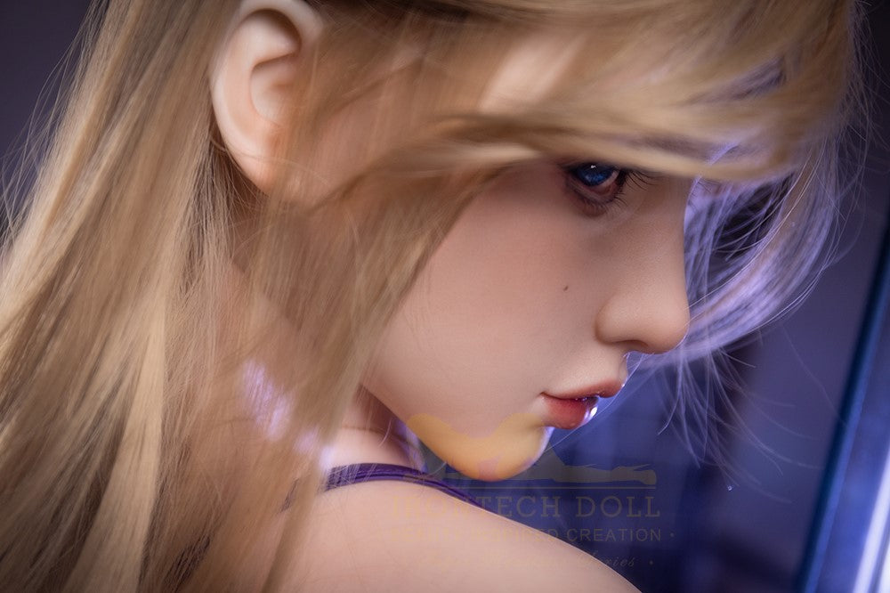 Maria seksinukke (Irontech Doll 162cm B-cup P37 silikoni)