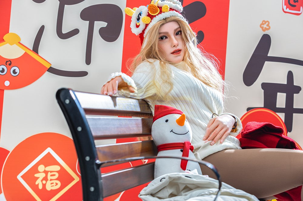 Viivialainen seksinukke (Irontech Doll 163 cm B-cup S31 silikoni)