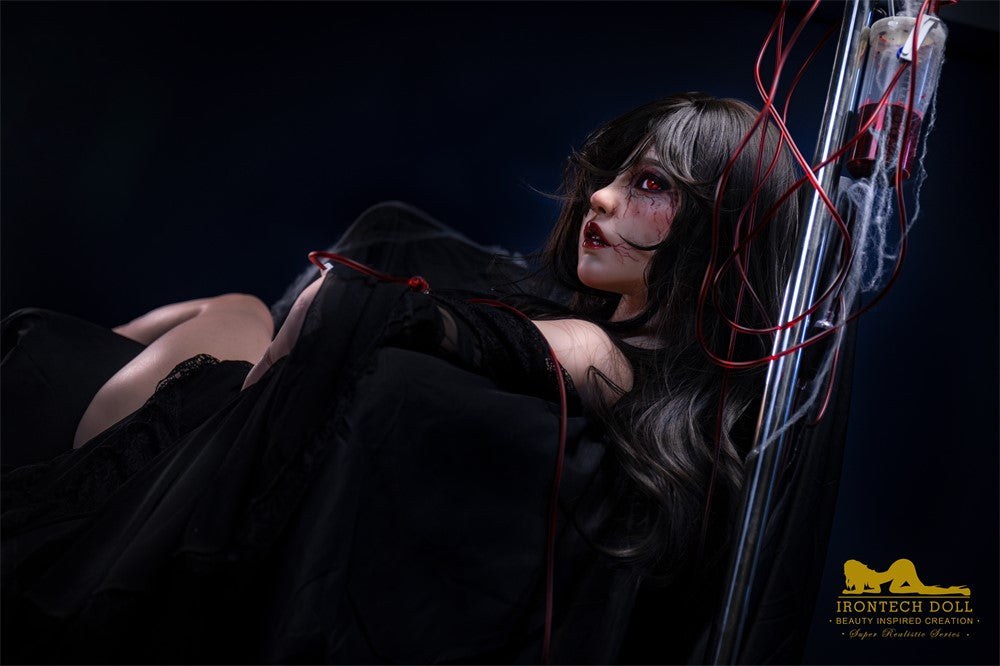 Shelly Sexdocka (Irontech Doll 167cm E-kupa S40 Silikon)