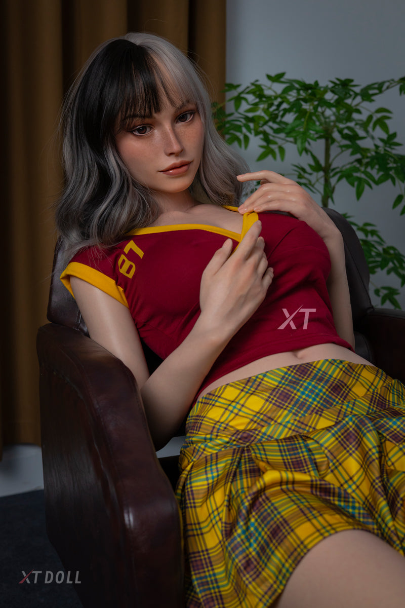 Julie seksinukke (XT Doll 165 cm E-cup #XT-6 silikoni)
