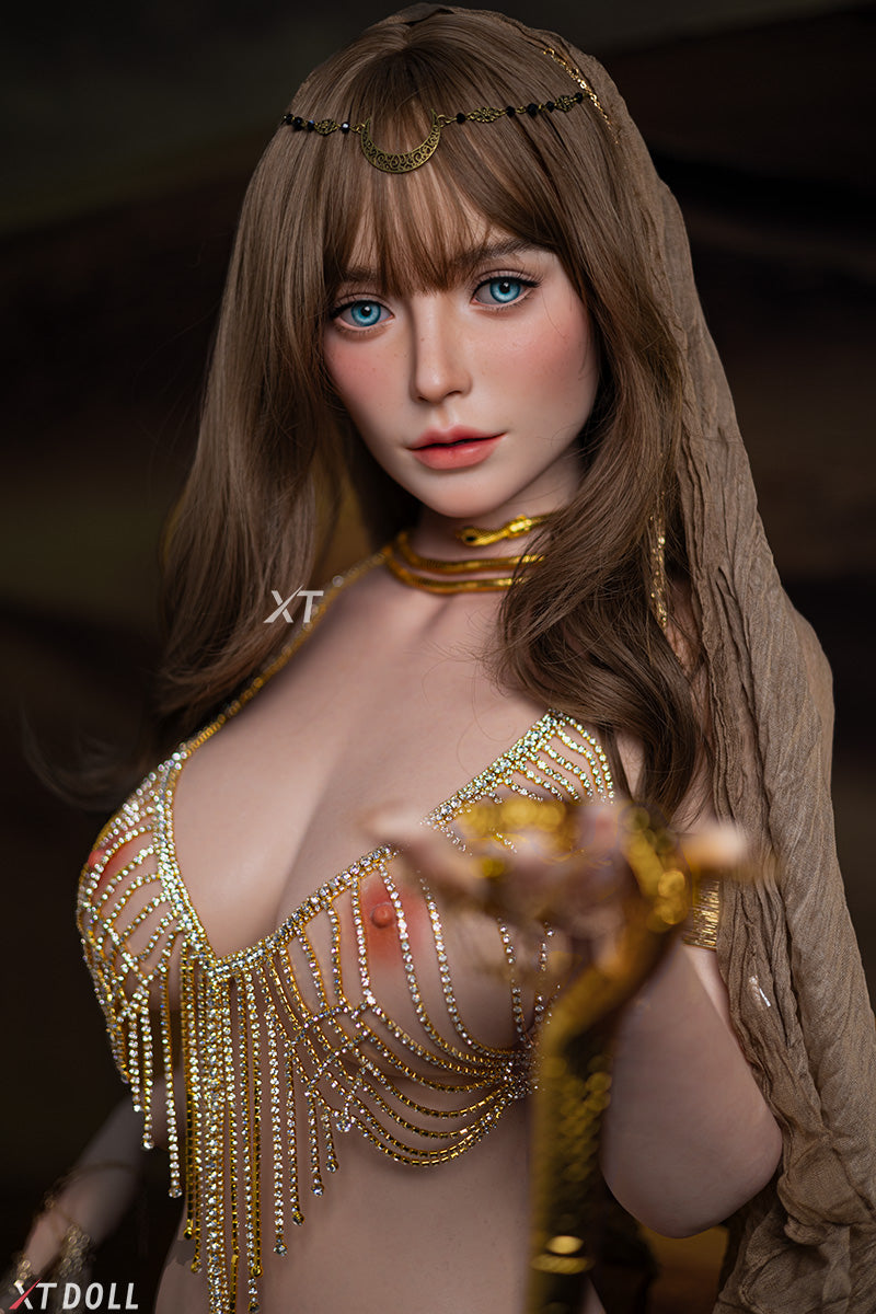 Olivia seksinukke (XT Doll 165 cm E-cup #XT-2-D silikoni)