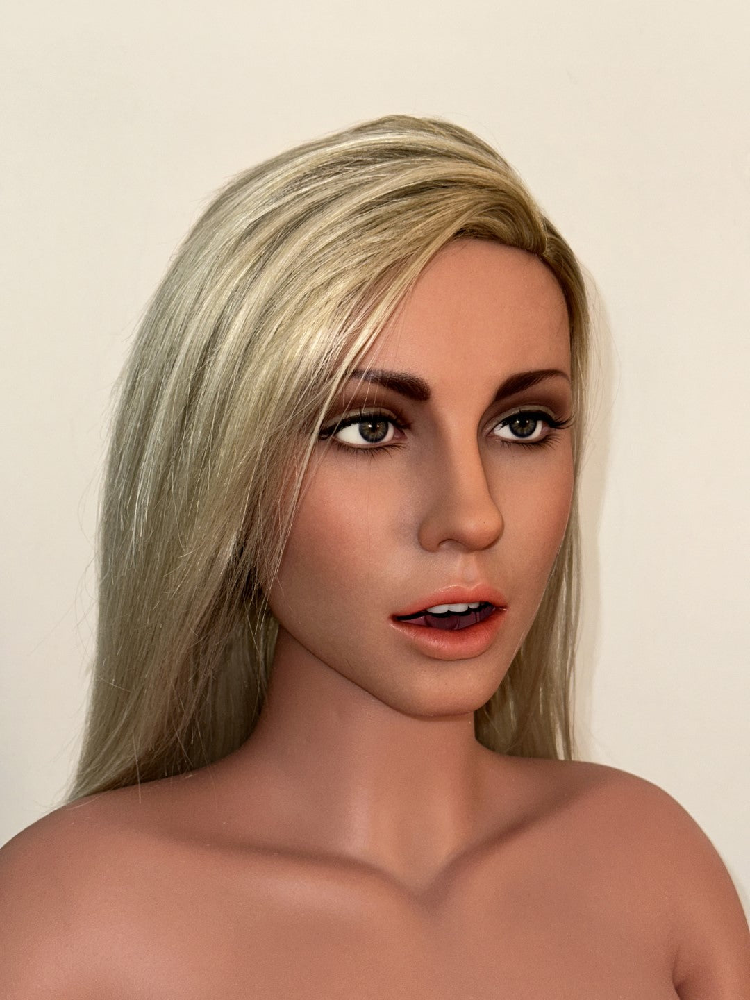 Ivanka Sex doll (Zelex 160cm J-cup ZXE203-1 SLE silicone)