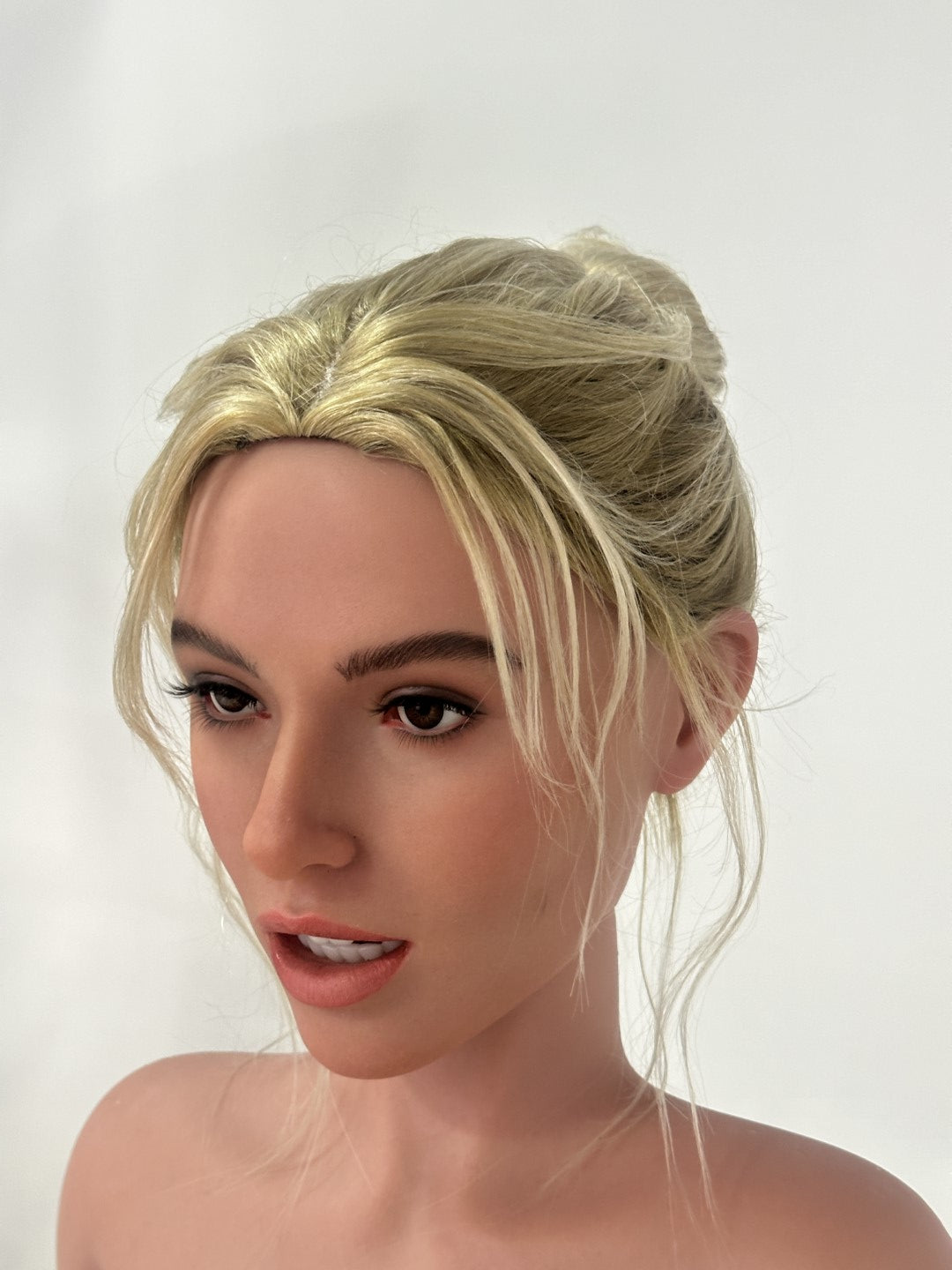 Emma Sex doll (Zelex 163cm e-cup Zxe217-3 Sle silicone)