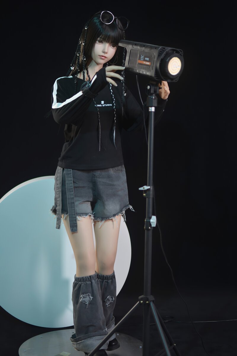Xiaolu seksinukke (FUDukke 150cm B-cup silikoni)