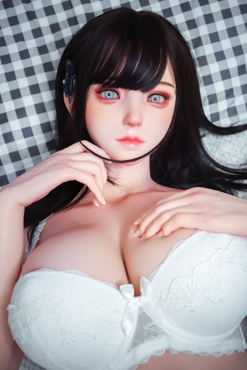 Lucy Sexdocka (FUDoll 163cm F-Kupa #J002 Silikon)