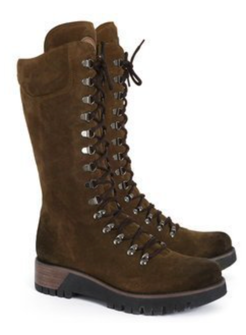 Official Cosplay Outfits (Game Lady)