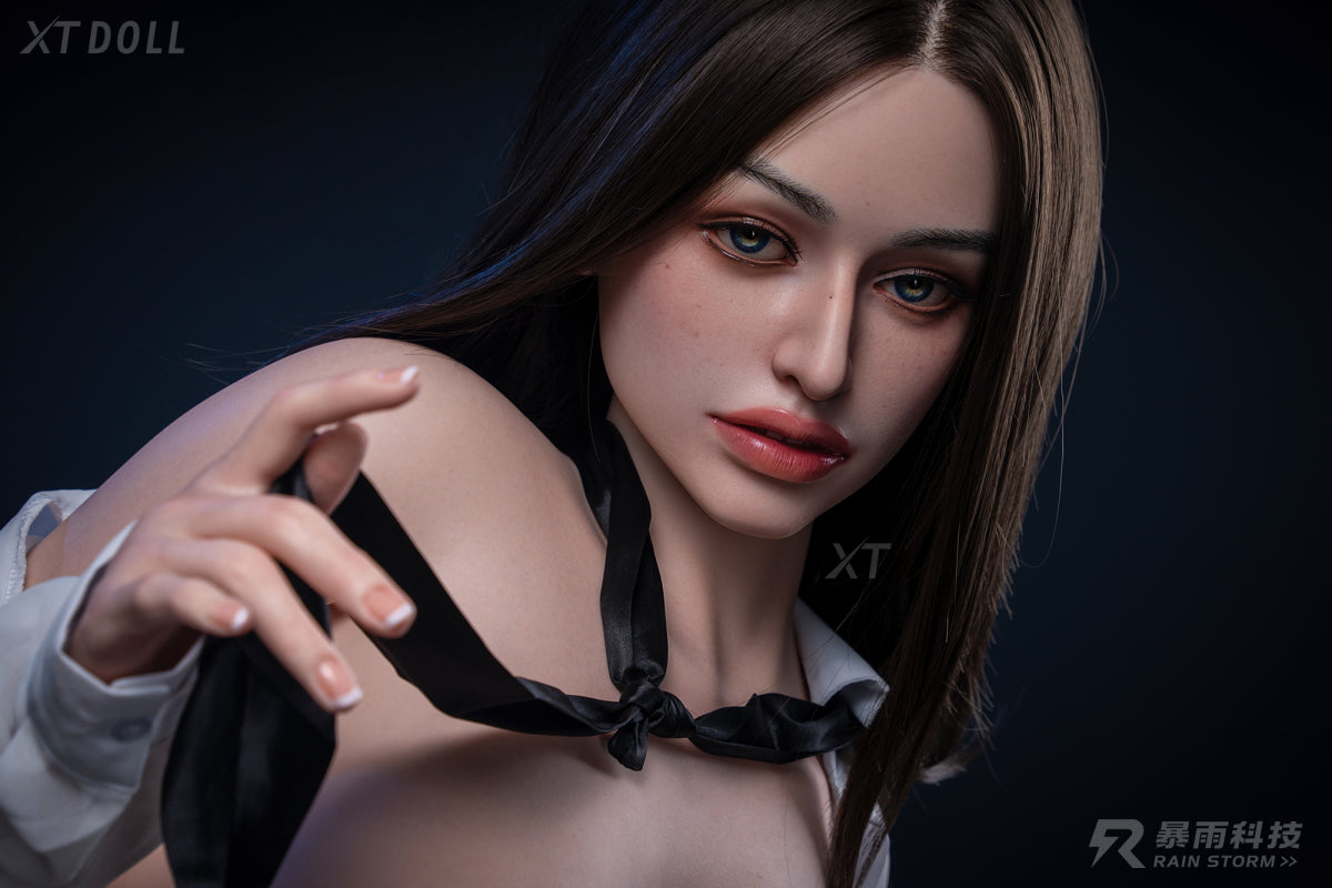 Everleigh 2 Sexdocka (XT Doll 162cm G-Kupa #XT-19-A Silikon)