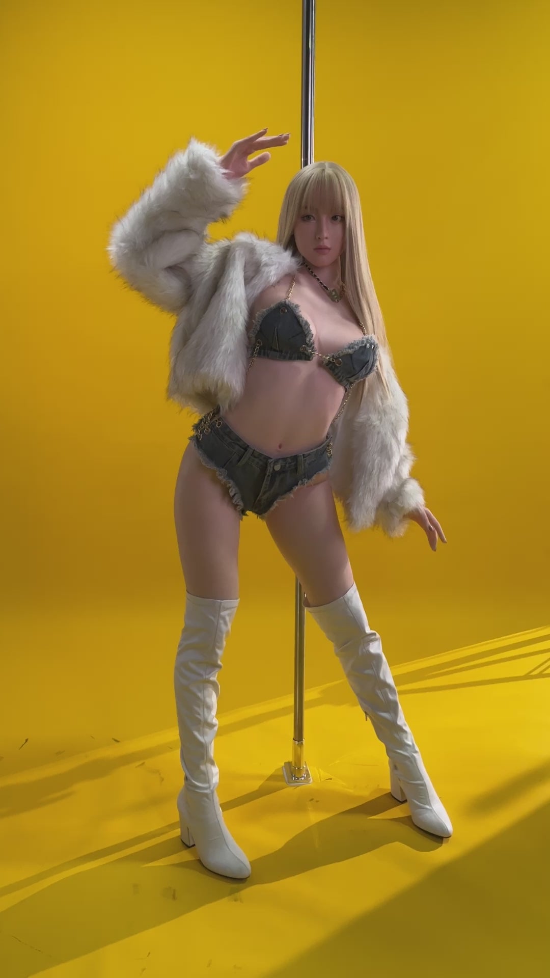 Yvonne seksinukke (Zelex 170 cm c-cup GE07-1 silikoni)